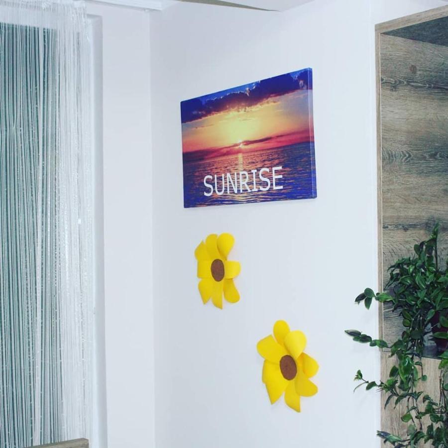 Hotel Sunrise In אורקי מראה חיצוני תמונה